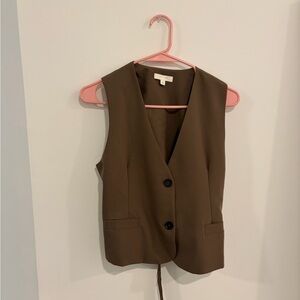 Elegant Brown Button-Up Vest